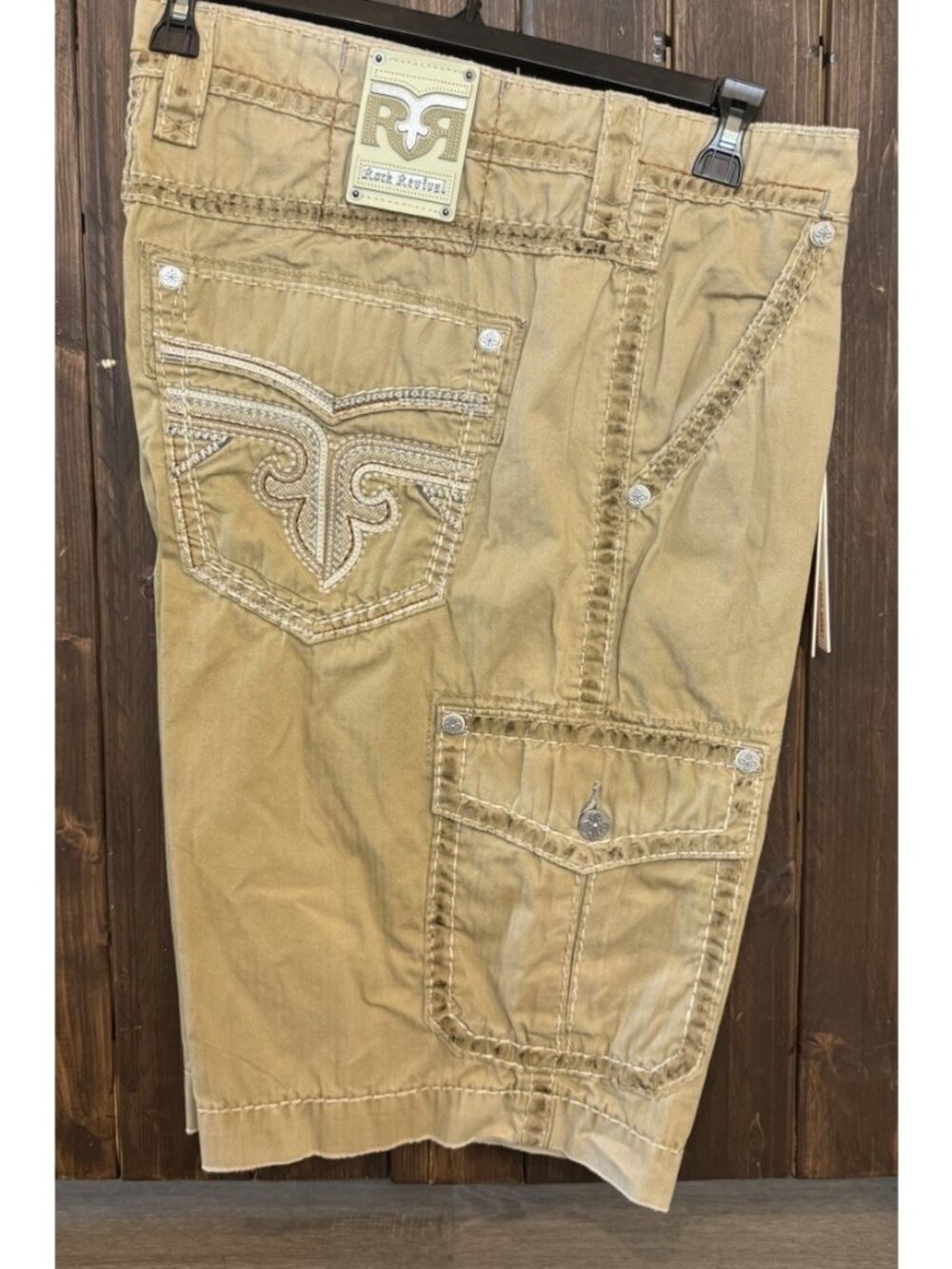 Rock Revival Men's 42X23 Beige Cargo Shorts New With Tag
